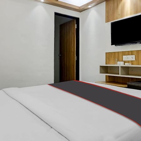 Collection O Galaxy Stay Poona Buitenkant foto